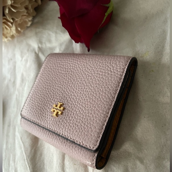 New Tory Burch Blake wallet 💕 pink - Picture 2 of 4
